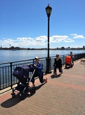 mommy and me fitness classes outside in NYC by the Hudson River Park 