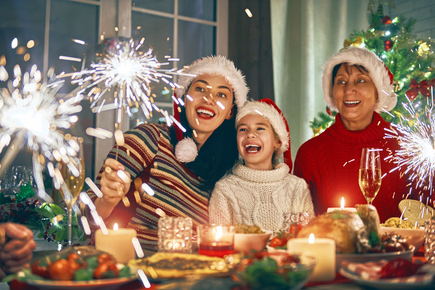 Safety tips for holiday decorating, holiday decorating, Sparklers, Holiday Meal, Family, Christmas Tree, Family Time